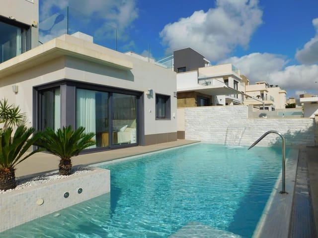 5 soveværelse Villa til salg i San Miguel de Salinas med swimmingpool - € 849.000 (Ref: 9722461)