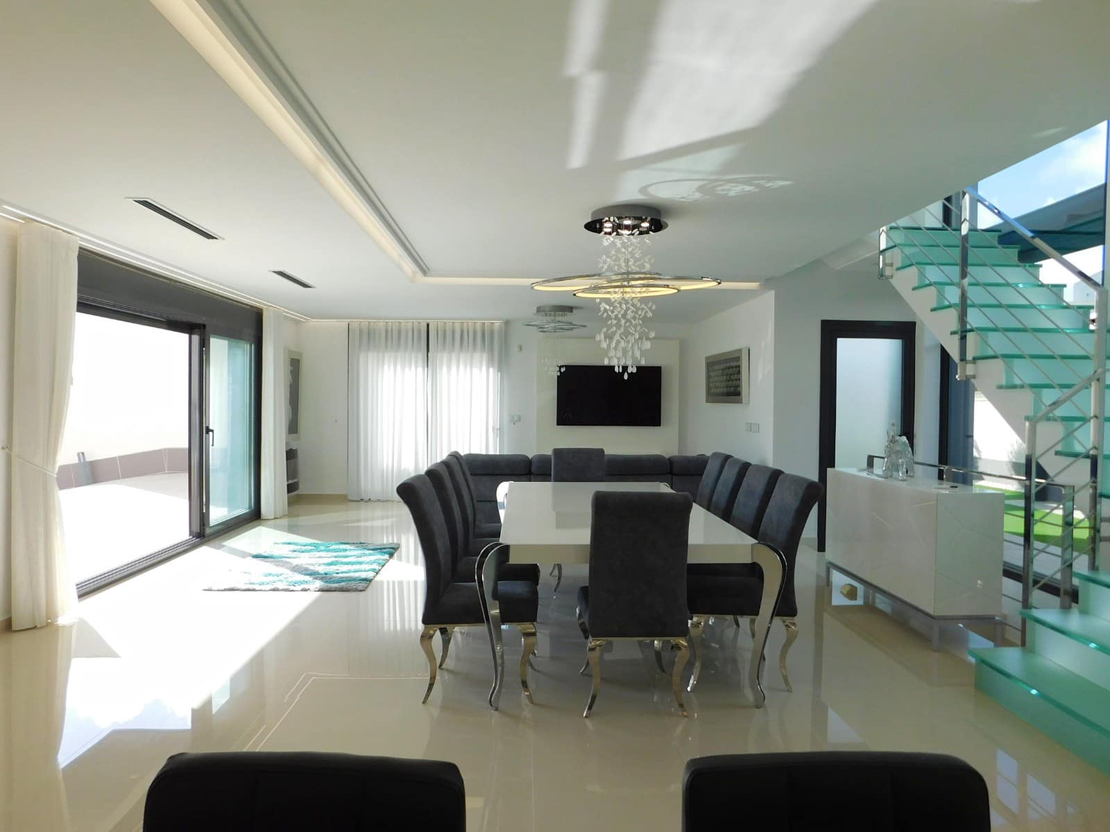 5 soveværelse Villa til salg i San Miguel de Salinas med swimmingpool - € 849.000 (Ref: 9722461)