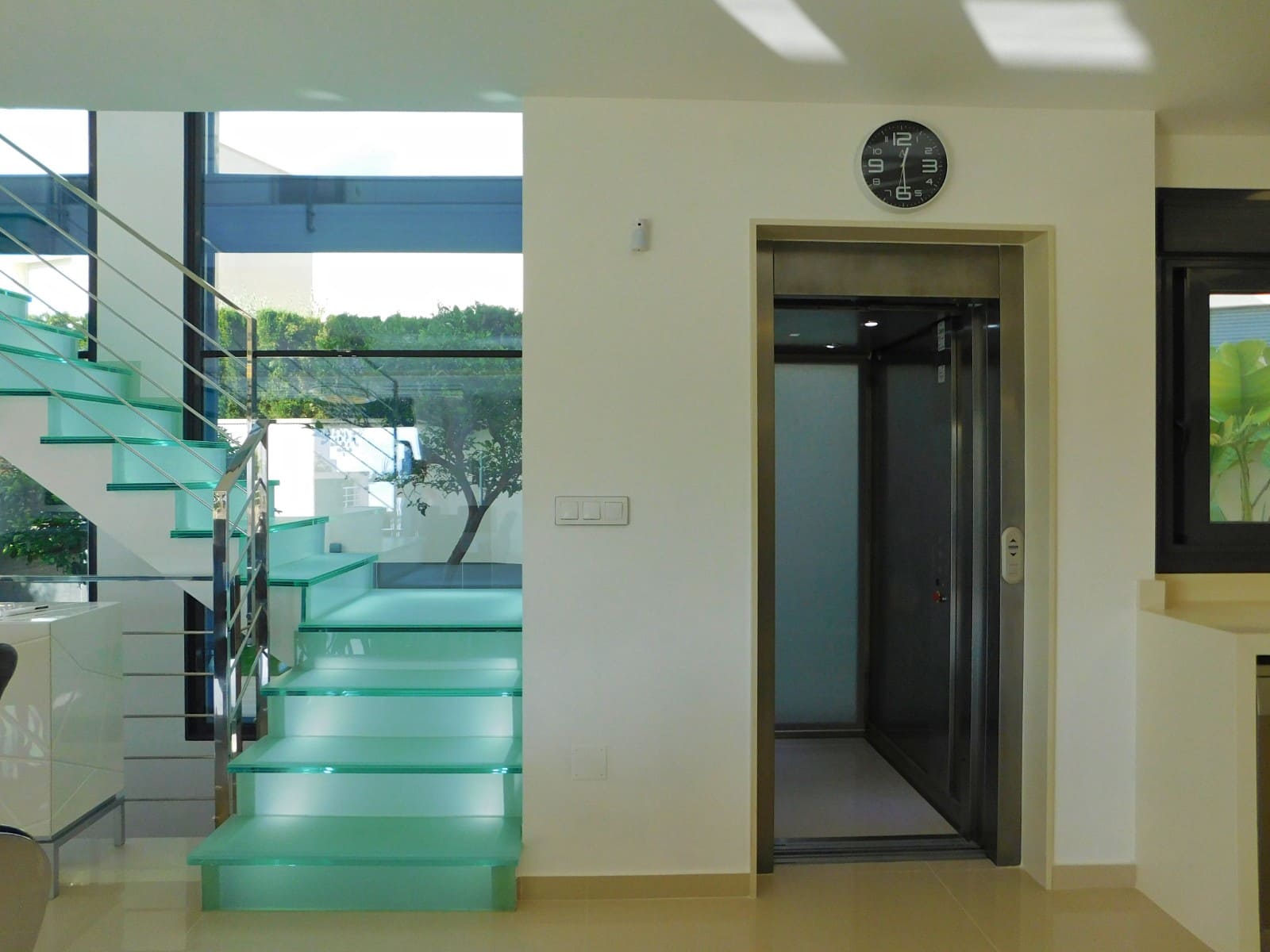 5 soveværelse Villa til salg i San Miguel de Salinas med swimmingpool - € 849.000 (Ref: 9722461)