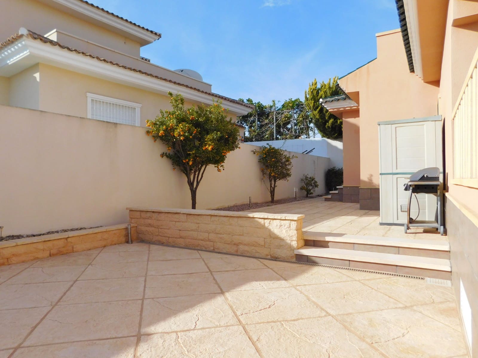 4 soveværelse Villa til salg i Ciudad Quesada med swimmingpool - € 520.000 (Ref: 9722462)