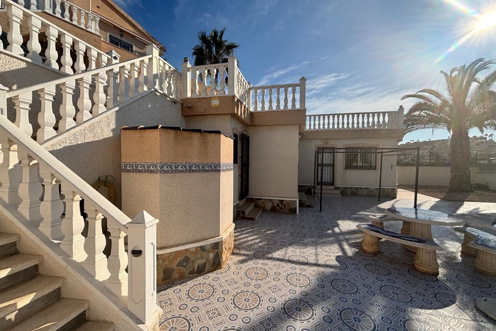 5 Zimmer Villa zu verkaufen in Ciudad Quesada mit Pool - 615.000 € (Ref: 9722467)