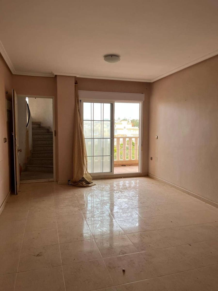2 bedroom Apartment for sale in Orihuela with pool - € 135,000 (Ref: 9722476)