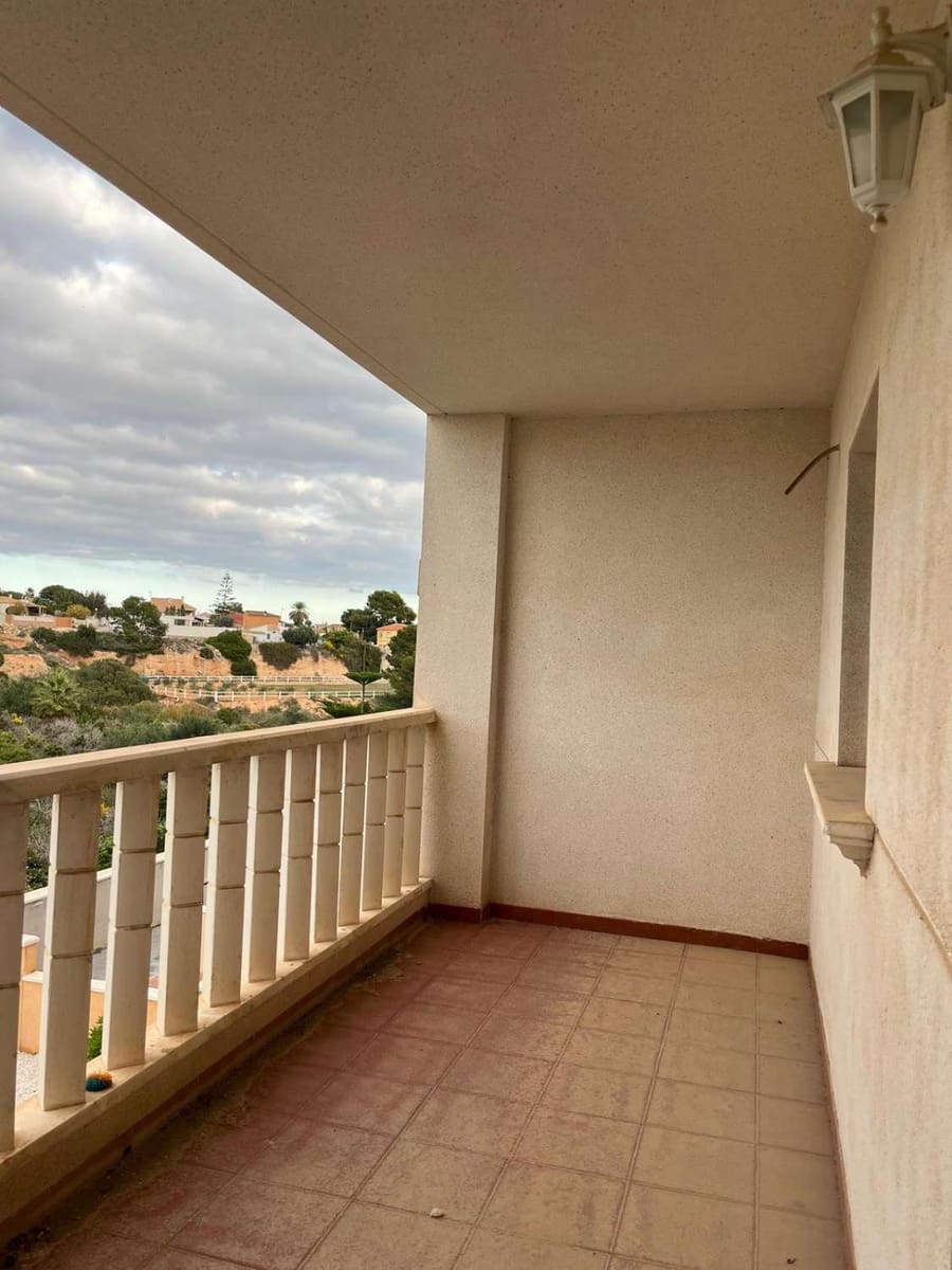 2 bedroom Apartment for sale in Orihuela with pool - € 135,000 (Ref: 9722476)