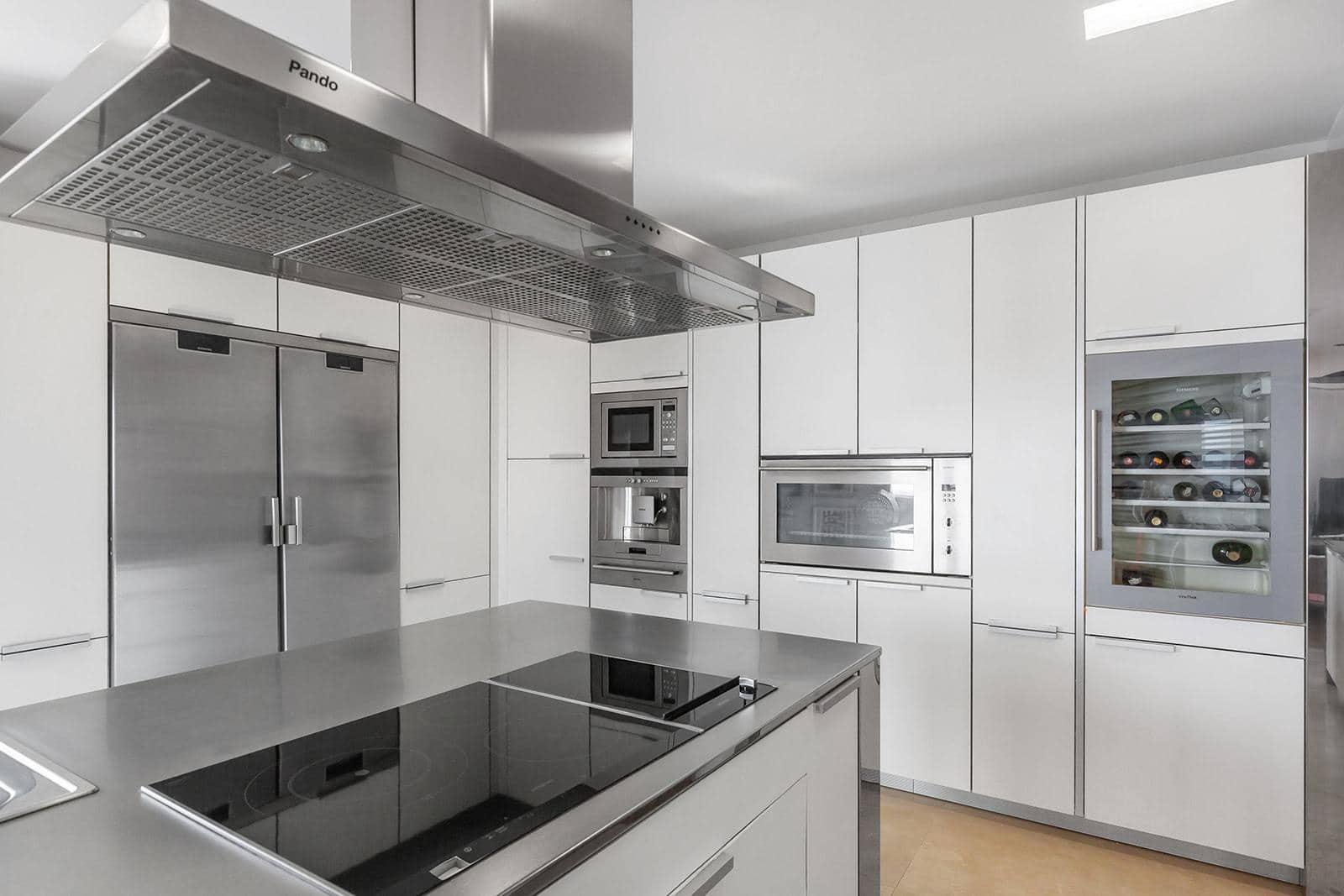 5 sypialnia Apartament na sprzedaż w Torrevieja z garażem - 1 250 000 € (Ref: 9722477)