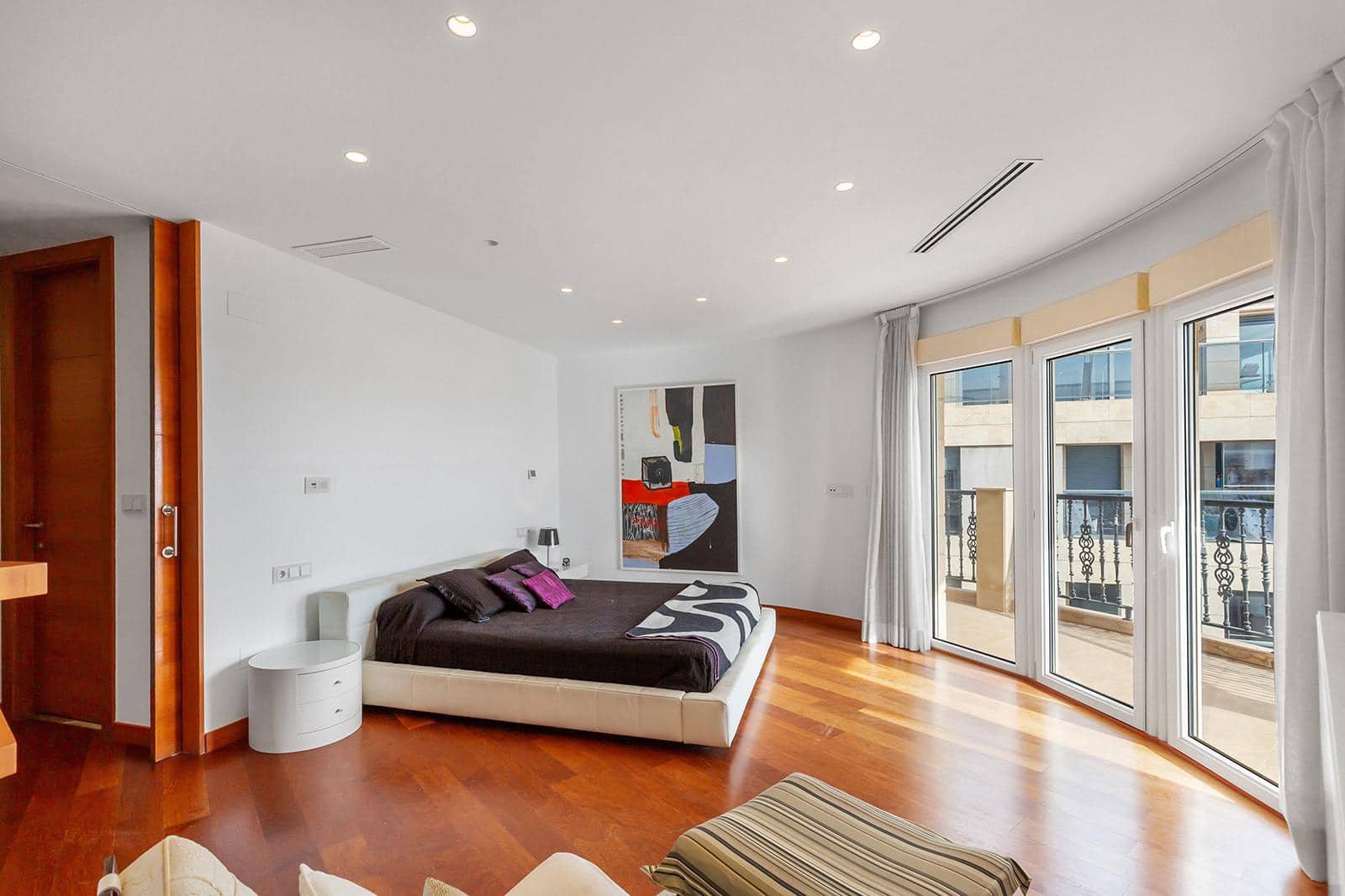 5 sypialnia Apartament na sprzedaż w Torrevieja z garażem - 1 250 000 € (Ref: 9722477)