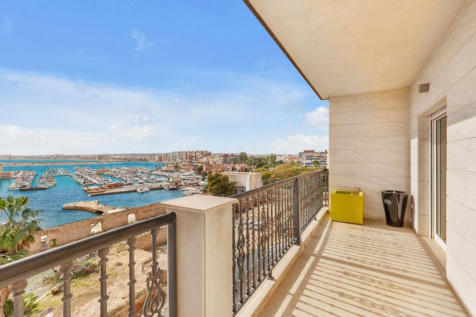 5 sypialnia Apartament na sprzedaż w Torrevieja z garażem - 1 250 000 € (Ref: 9722477)