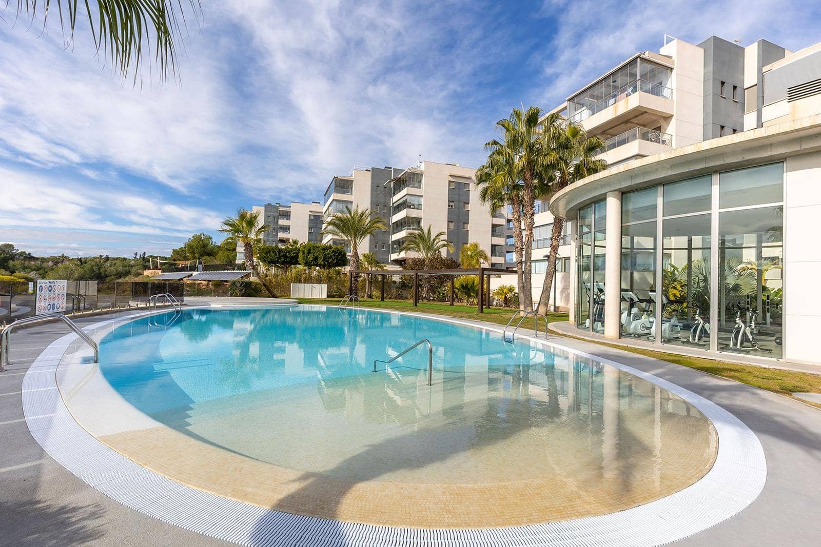 Apartamento de 3 habitaciones en Orihuela Costa en venta con piscina garaje - 269.000 € (Ref: 9722478)