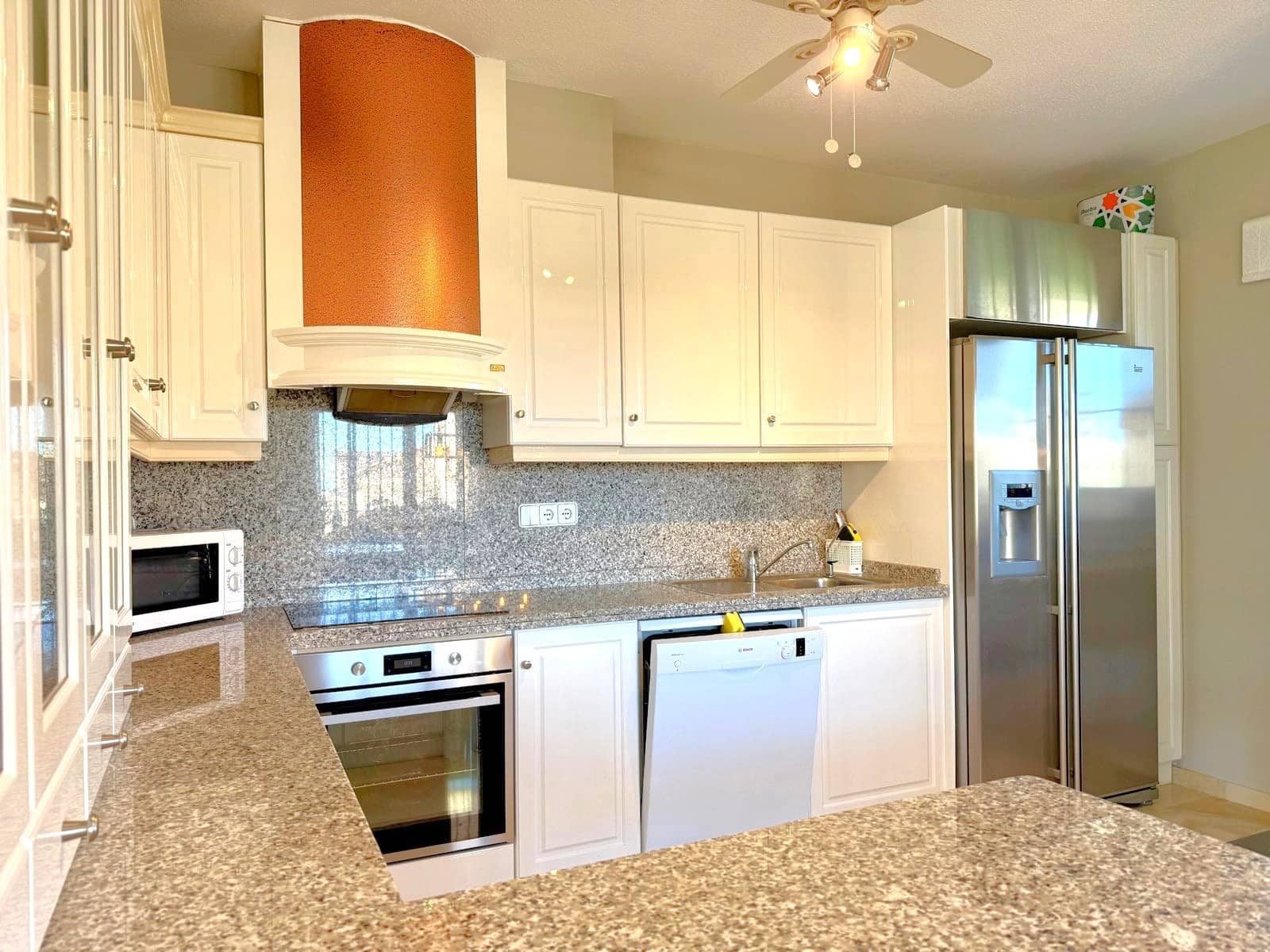 3 soveværelse Villa til salg i Orihuela Costa med swimmingpool - € 590.000 (Ref: 9722480)