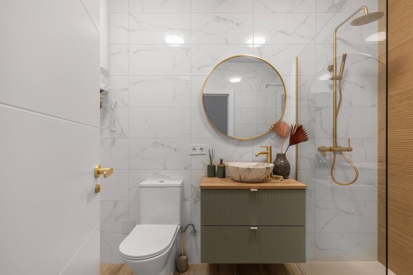 3 quarto Casa em Banda para venda em Torrevieja - 299 900 € (Ref: 9722483)