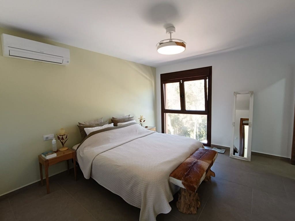 5 bedroom Villa for sale in Pinar de Campoverde with pool garage - € 785,000 (Ref: 9722489)