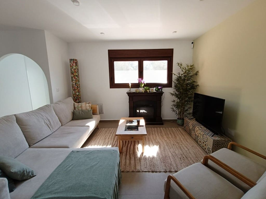 5 bedroom Villa for sale in Pinar de Campoverde with pool garage - € 785,000 (Ref: 9722489)