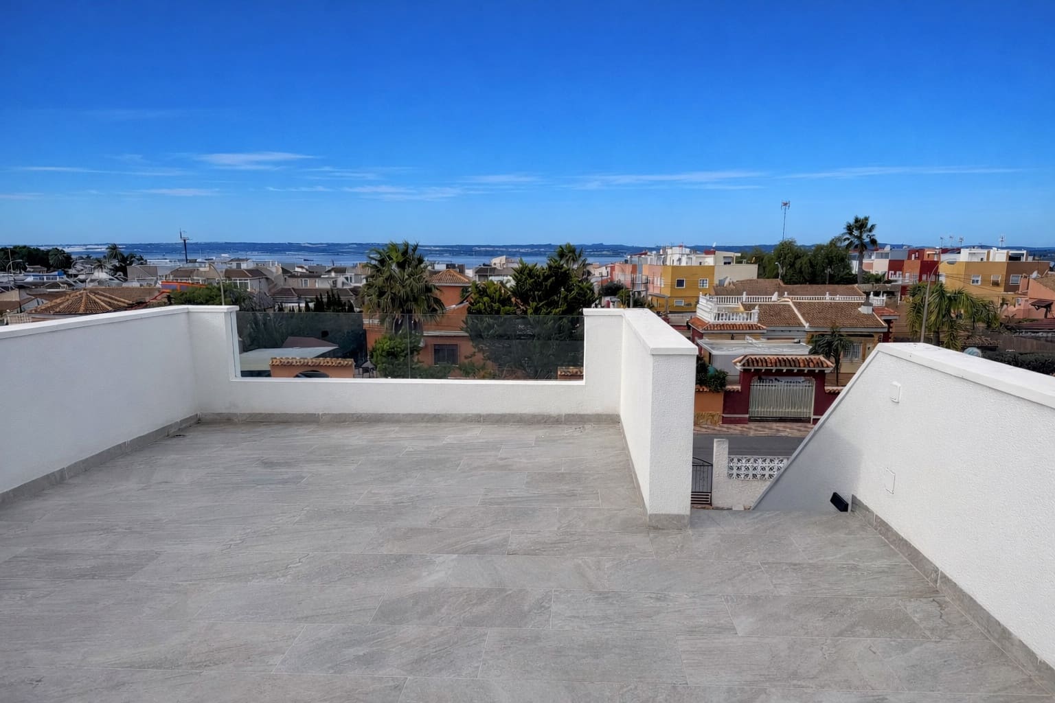 3 soverom Villa til salgs i Torrevieja med svømmebasseng garasje - € 499 000 (Ref: 9722492)