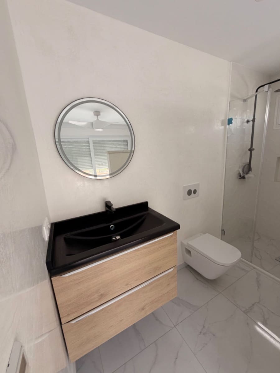 3 soverom Villa til salgs i Torrevieja med svømmebasseng garasje - € 499 000 (Ref: 9722492)