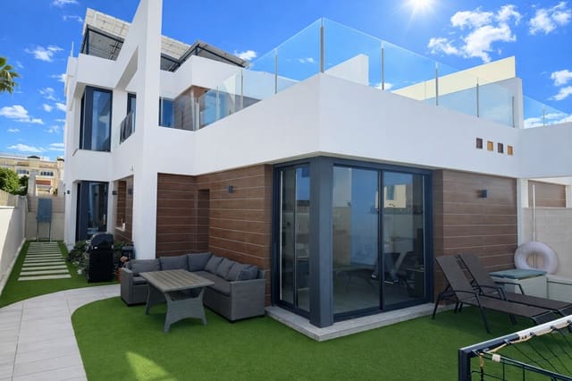 3 makuuhuone Huvila myytävänä paikassa Benijófar mukana uima-altaan - 470 000 € (Ref: 9722493)