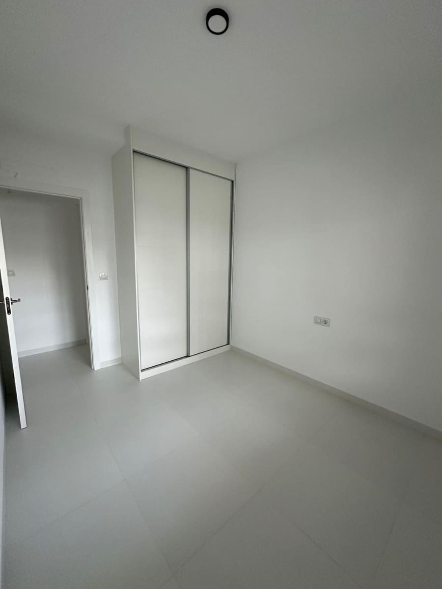 Apartamento de 2 habitaciones en San Miguel de Salinas en venta con piscina garaje - 220.000 € (Ref: 9722495)