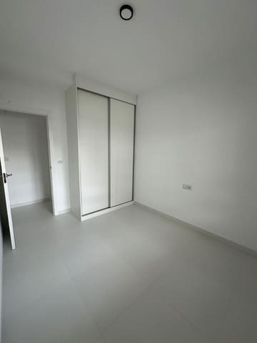 Apartamento de 2 habitaciones en San Miguel de Salinas en venta con piscina garaje - 220.000 € (Ref: 9722495)