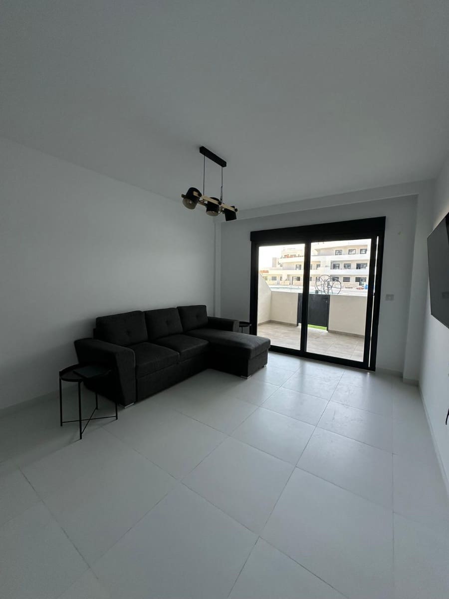 Apartamento de 2 habitaciones en San Miguel de Salinas en venta con piscina garaje - 220.000 € (Ref: 9722495)