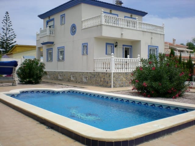 4 chambre Villa/Maison à vendre à Ciudad Quesada, Rojales avec piscine garage - 449 000 € (Ref: 9722497)