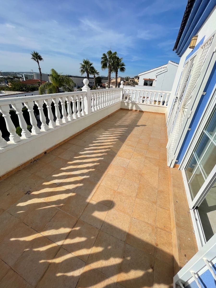 4 chambre Villa/Maison à vendre à Ciudad Quesada avec piscine garage - 449 000 € (Ref: 9722497)