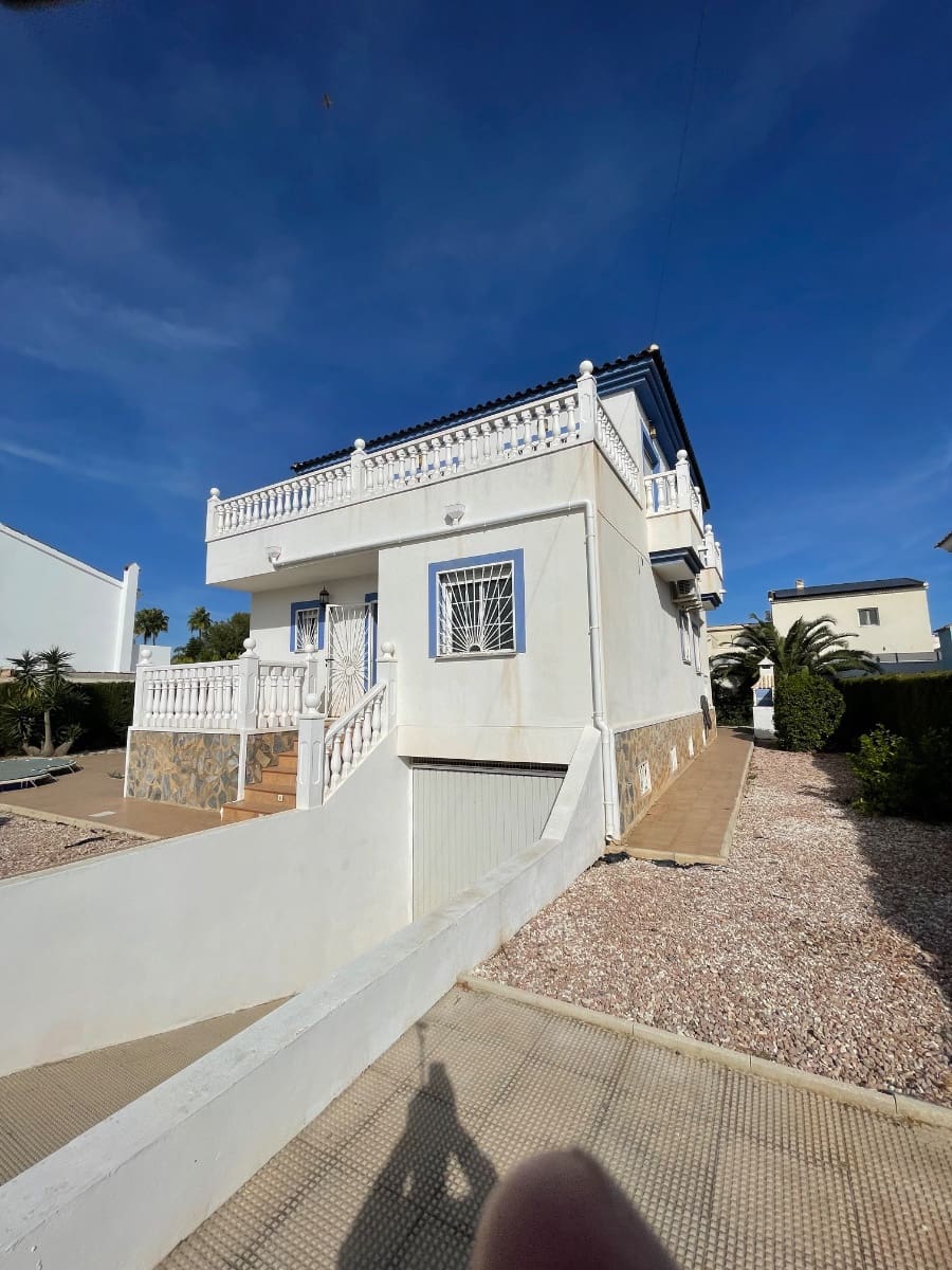 4 chambre Villa/Maison à vendre à Ciudad Quesada avec piscine garage - 449 000 € (Ref: 9722497)