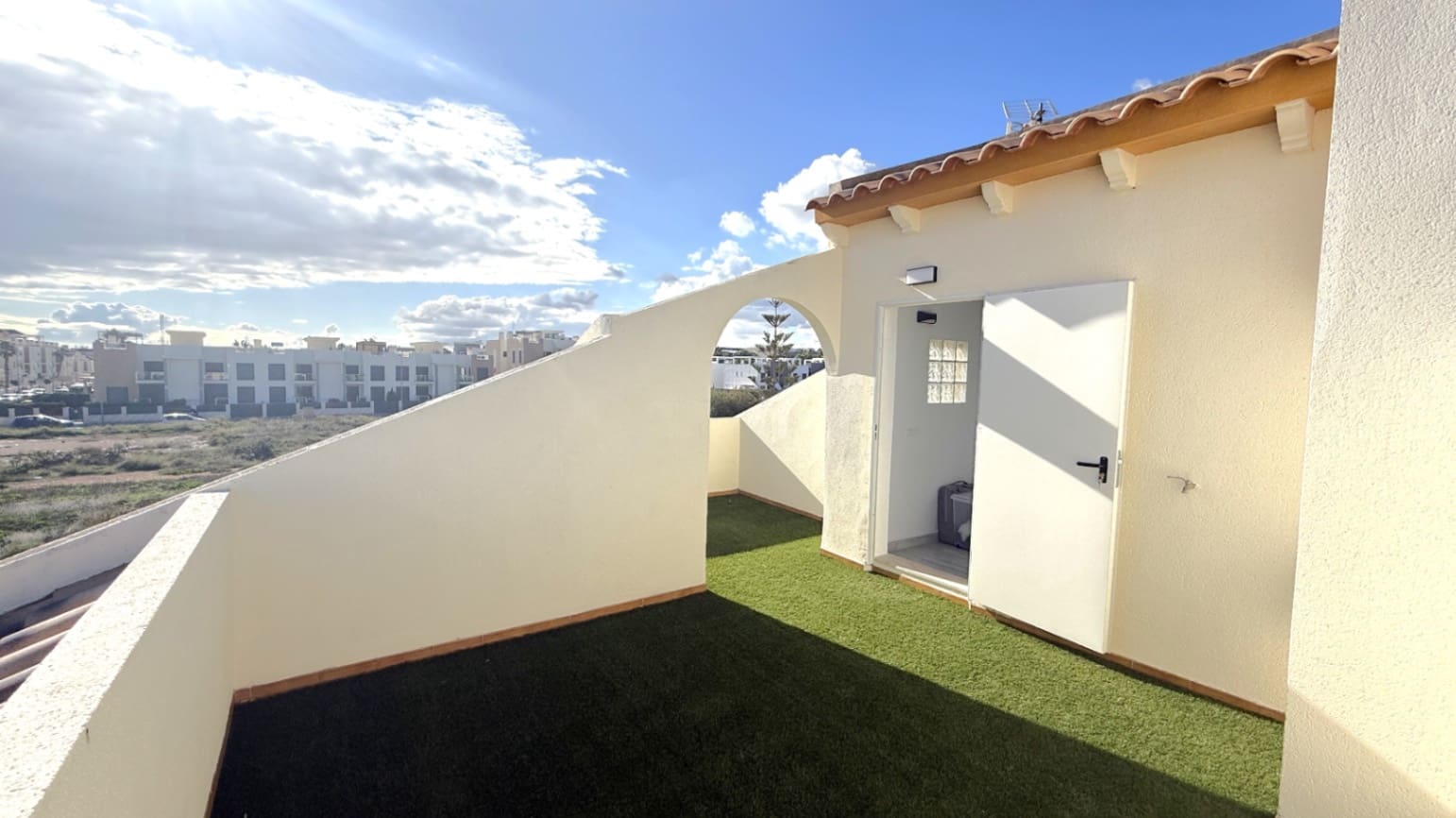2 soverom Villa til salgs i Orihuela med svømmebasseng - € 339 000 (Ref: 9722499)