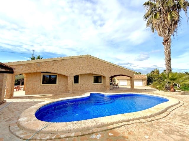 3 soverom Villa til salgs i San Miguel de Salinas med svømmebasseng - € 1 290 000 (Ref: 9722506)