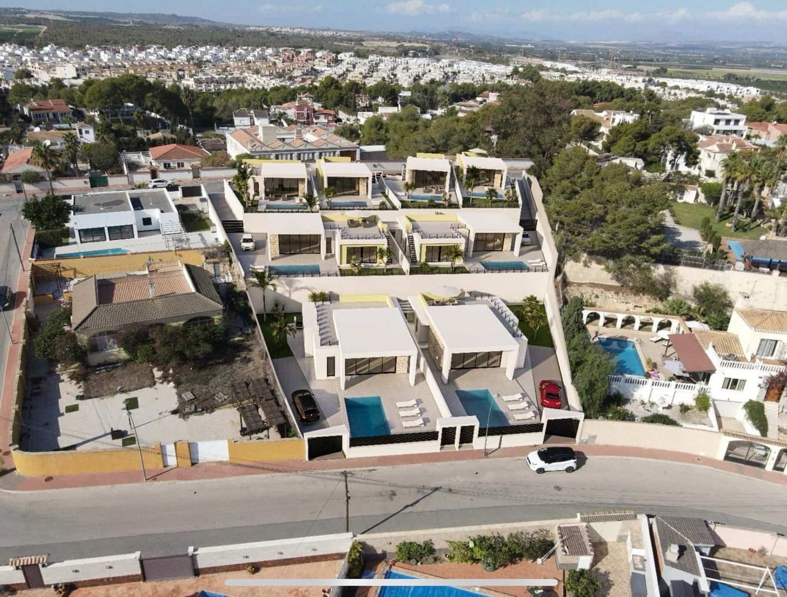 3 bedroom Villa for sale in Torrevieja with garage - € 700,000 (Ref: 9722517)