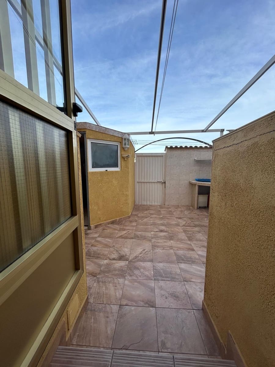 2 soveværelse Lejlighed til salg i Orihuela Costa med swimmingpool - € 199.000 (Ref: 9722519)