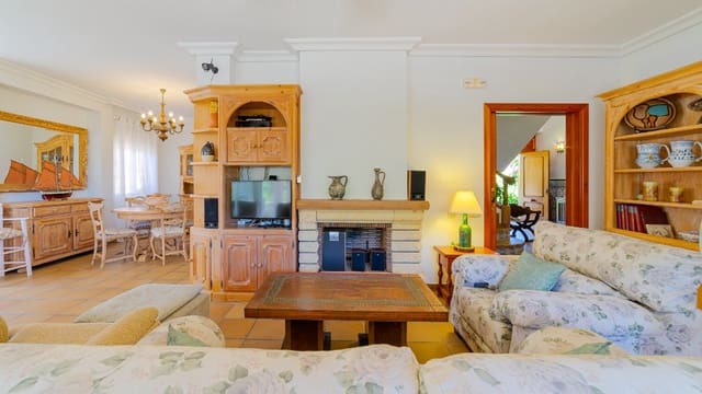 Chalet de 7 habitaciones en Campoamor, Orihuela en venta con piscina garaje - 1.800.000 € (Ref: 9722525)