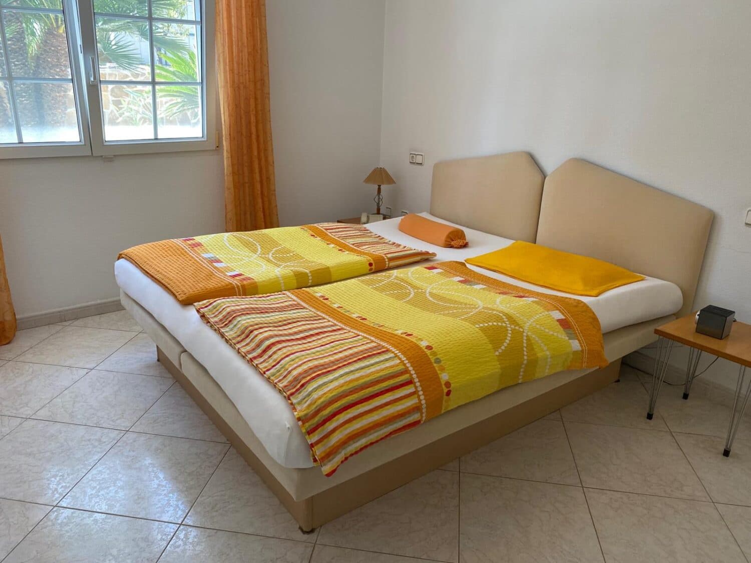 Chalet de 4 habitaciones en Villamartin en venta - 550.000 € (Ref: 9722535)