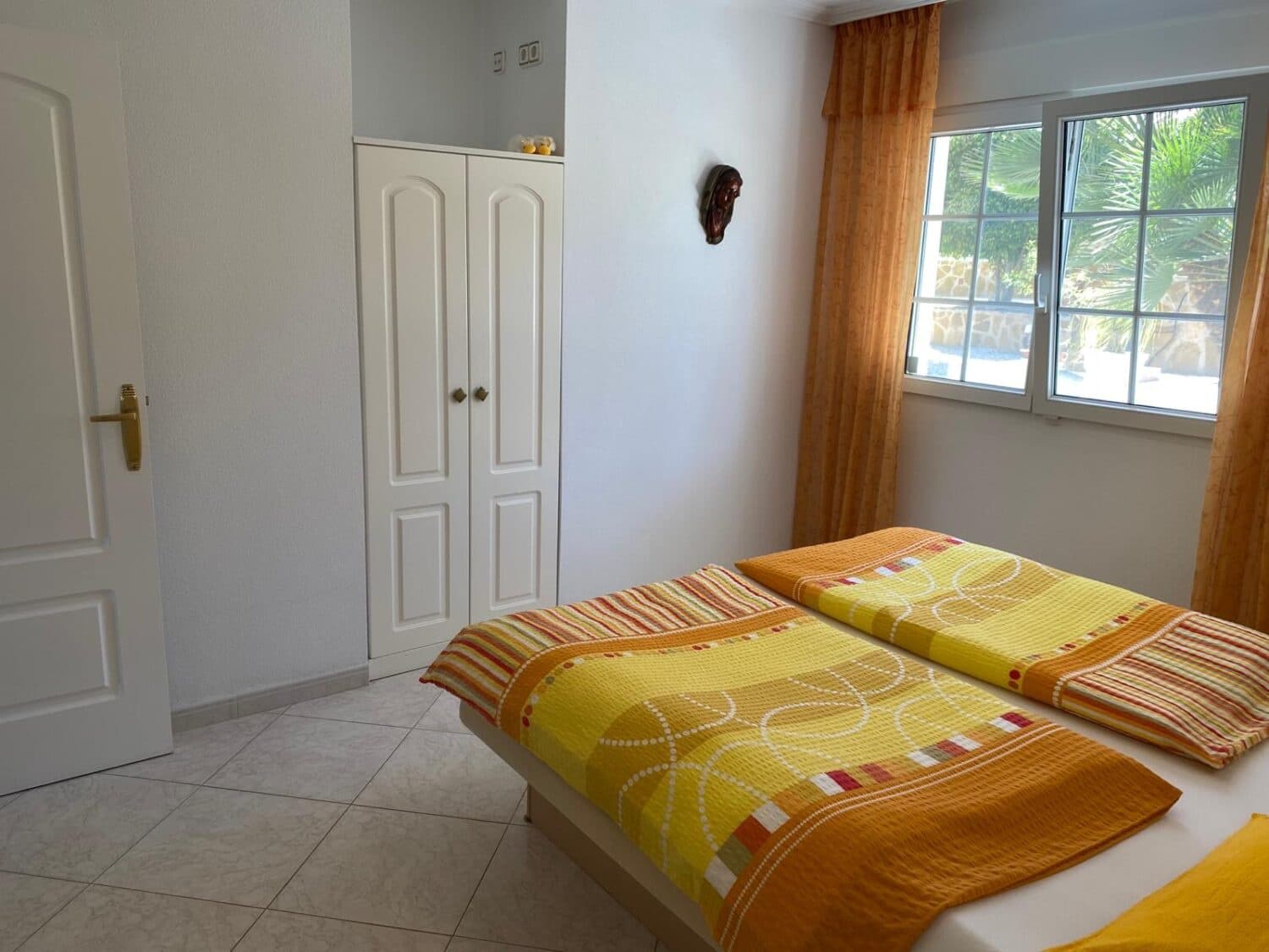 Chalet de 4 habitaciones en Villamartin en venta - 550.000 € (Ref: 9722535)