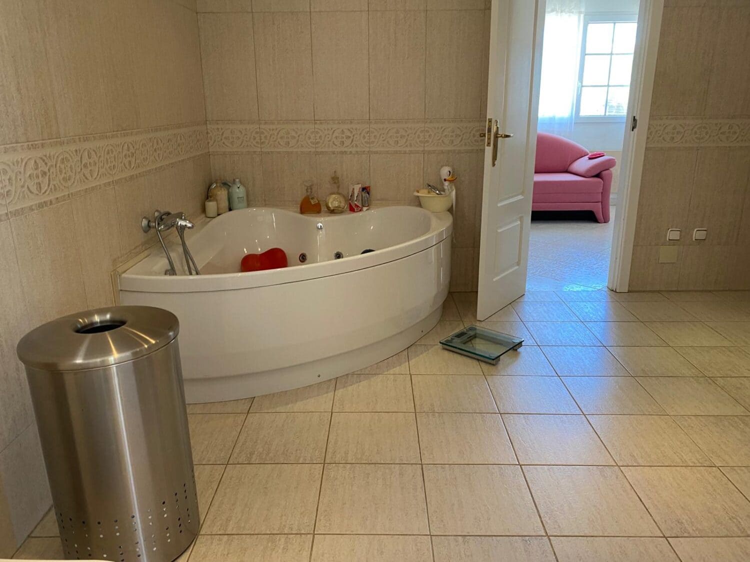 Chalet de 4 habitaciones en Villamartin en venta - 550.000 € (Ref: 9722535)