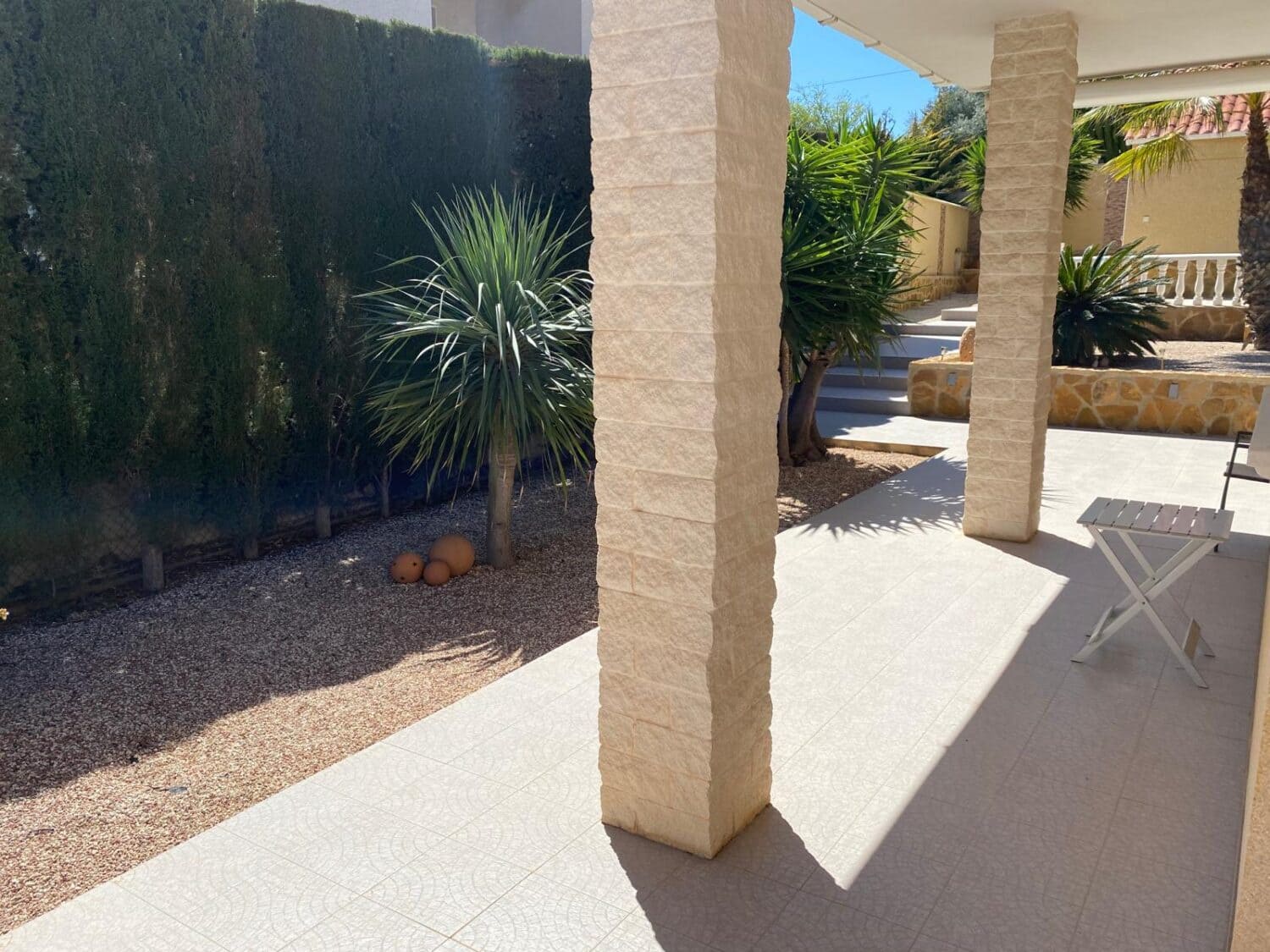 Chalet de 4 habitaciones en Villamartin en venta - 550.000 € (Ref: 9722535)