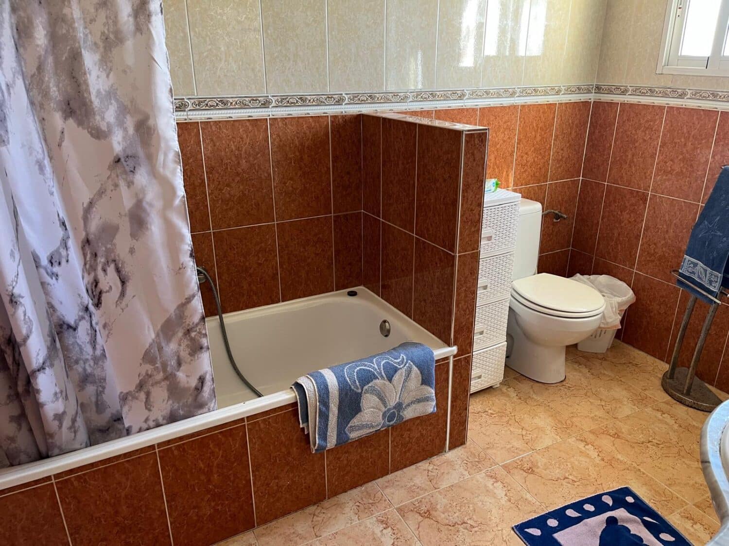 Chalet de 3 habitaciones en Playa Flamenca en venta con piscina - 370.000 € (Ref: 9722537)