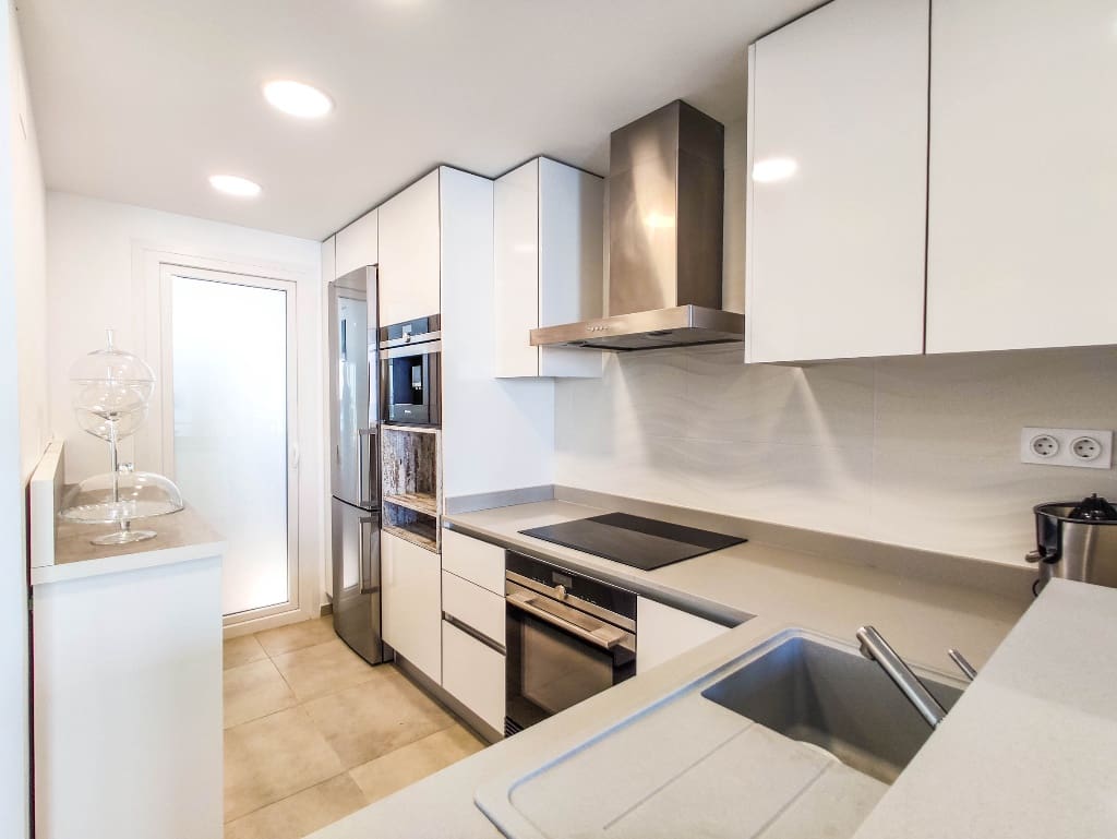 2 bedroom Apartment for sale in Punta Prima with pool garage - € 650,000 (Ref: 9722539)