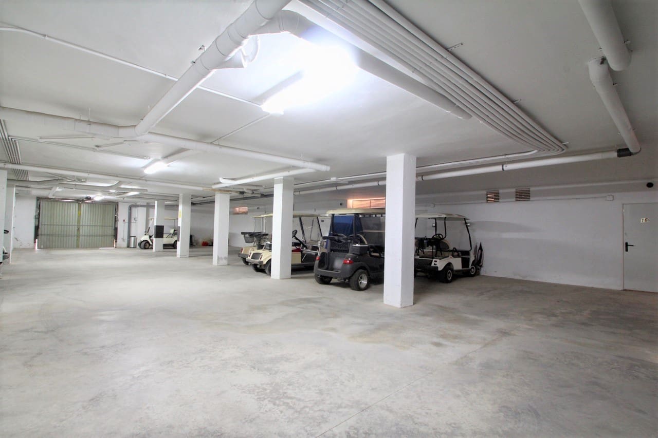 2 bedroom Apartment for sale in Villamartin with pool - € 199,000 (Ref: 9722556)