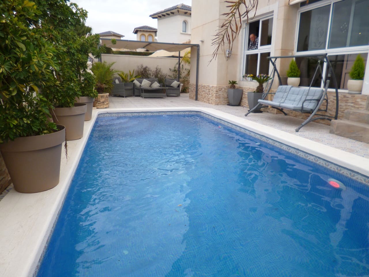 Chalet de 4 habitaciones en Playa Flamenca en venta - 399.995 € (Ref: 9722562)