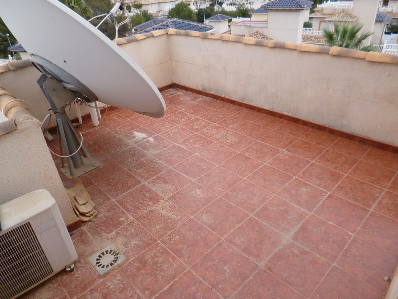 Chalet de 4 habitaciones en Playa Flamenca en venta - 399.995 € (Ref: 9722562)