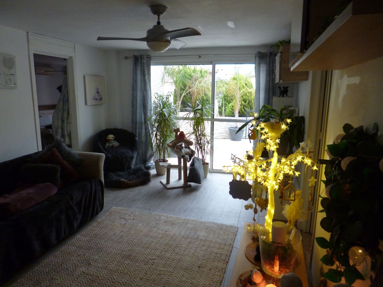 Chalet de 4 habitaciones en Playa Flamenca en venta - 399.995 € (Ref: 9722562)