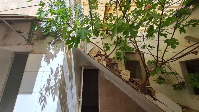 Local Comercial de 1 habitación en Orihuela ciudad, Orihuela en venta con garaje - 345.000 € (Ref: 9726940)