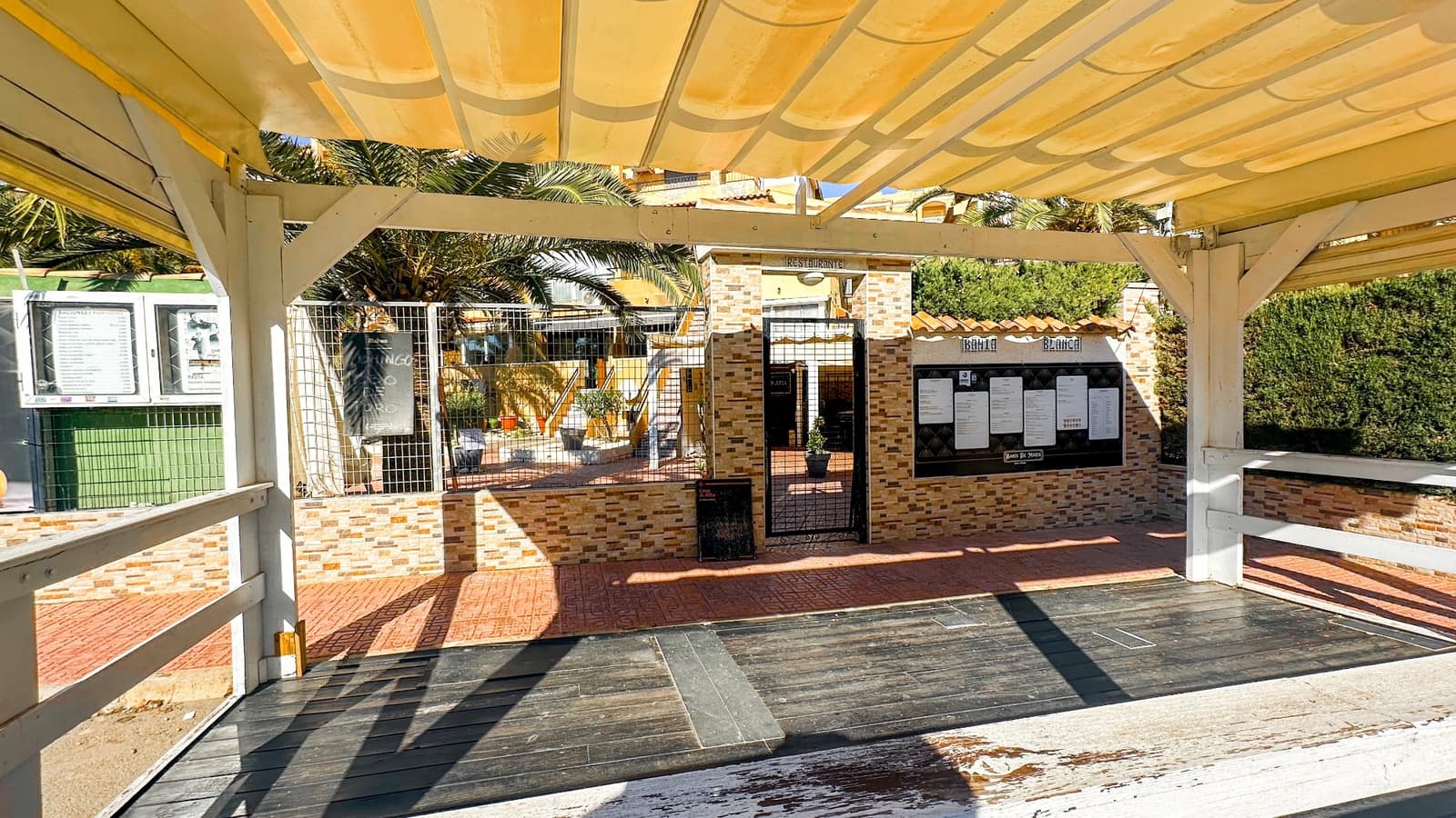 2 quarto Comercial para venda em Torrevieja - 560 000 € (Ref: 9726941)