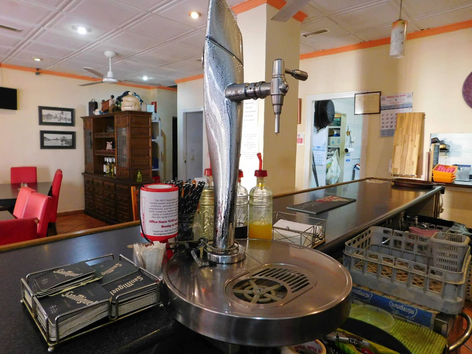 Commercial for sale in San Miguel de Salinas with pool - € 147,000 (Ref: 9726942)