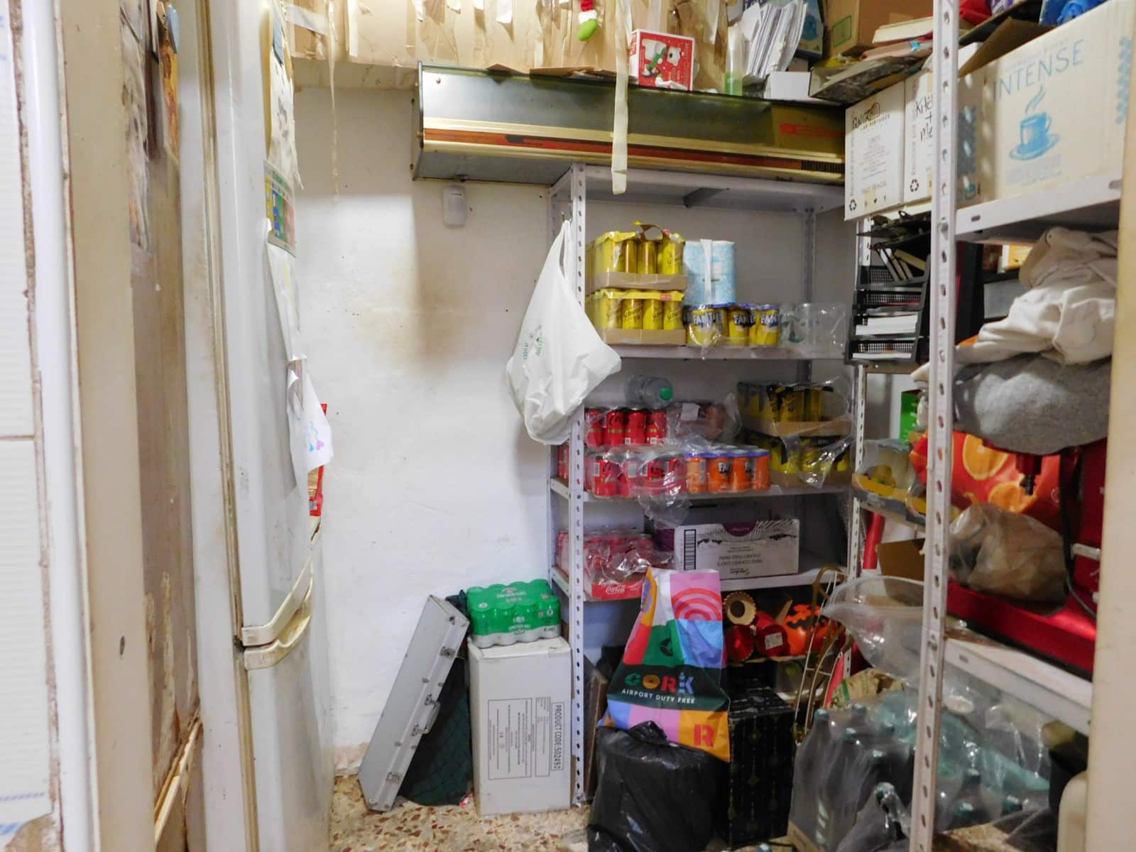 Commercial for sale in San Miguel de Salinas with pool - € 147,000 (Ref: 9726942)