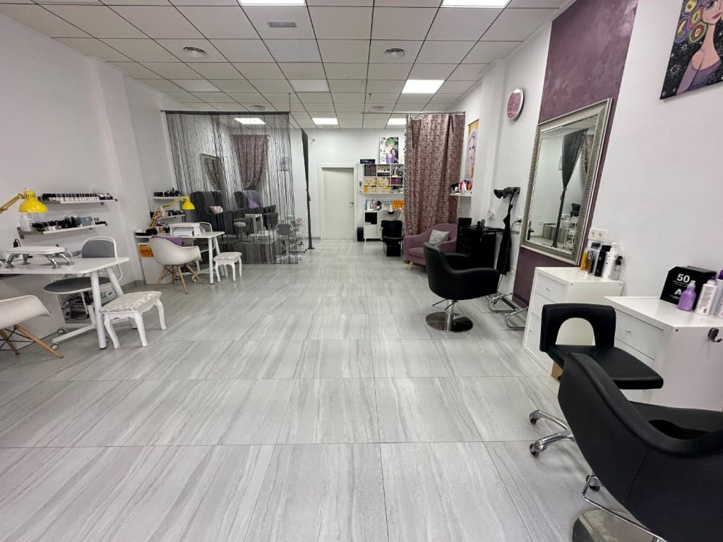 Local Comercial en La Zenia en venta - 230.000 € (Ref: 9726943)