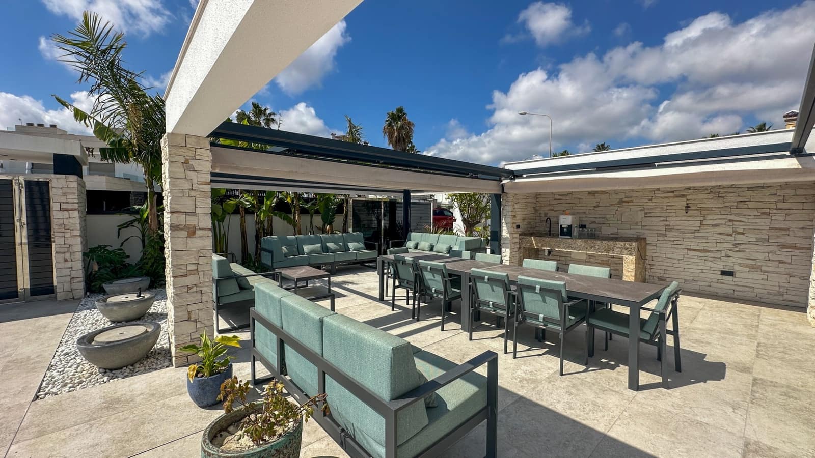 4 slaapkamer Villa te koop in Orihuela Costa met zwembad garage - € 2.950.000 (Ref: 9726948)