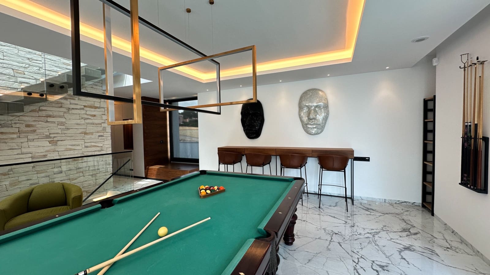 4 slaapkamer Villa te koop in Orihuela Costa met zwembad garage - € 2.950.000 (Ref: 9726948)