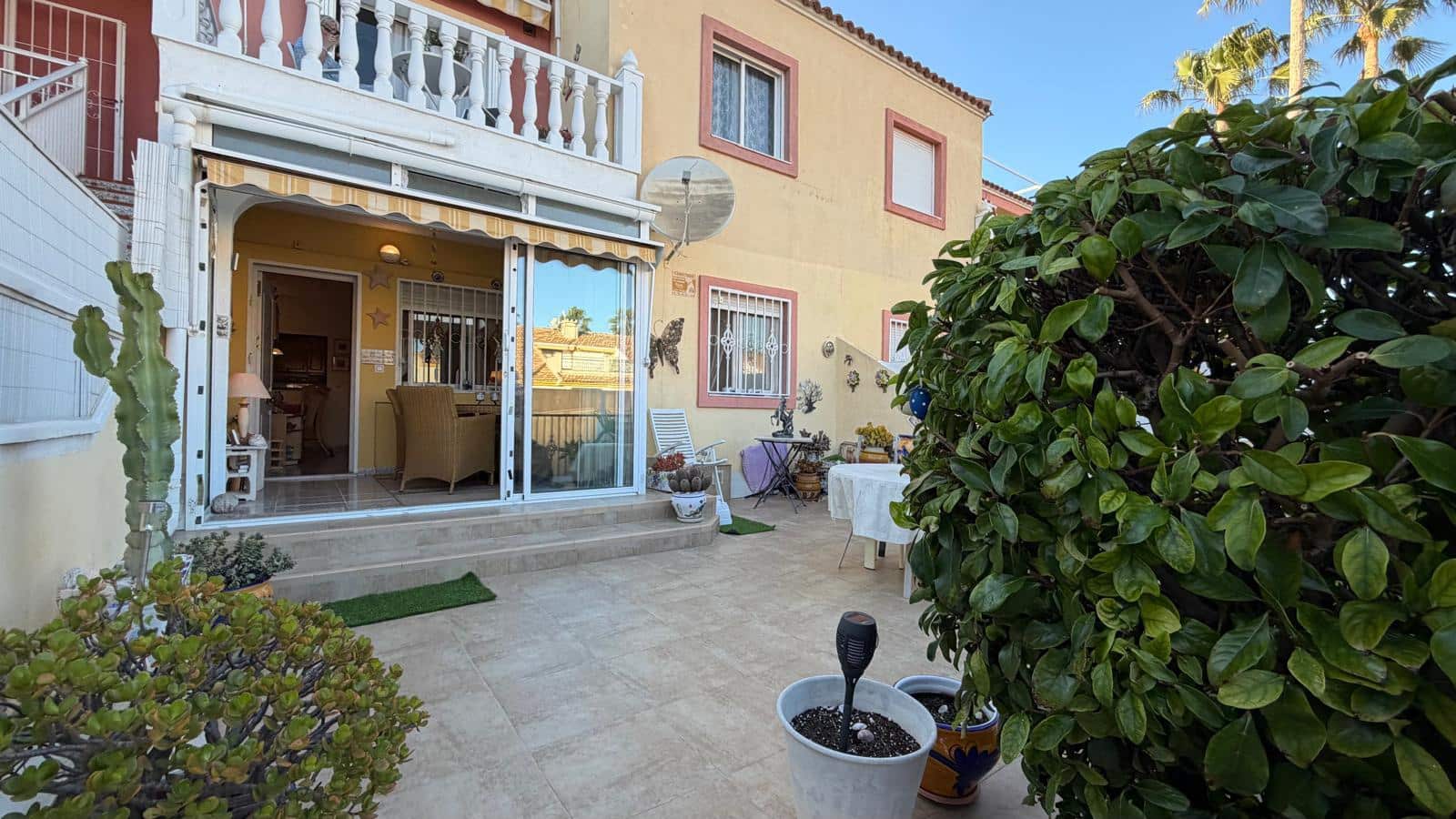 2 bedroom Apartment for sale in La Zenia with pool - € 159,000 (Ref: 9726950)