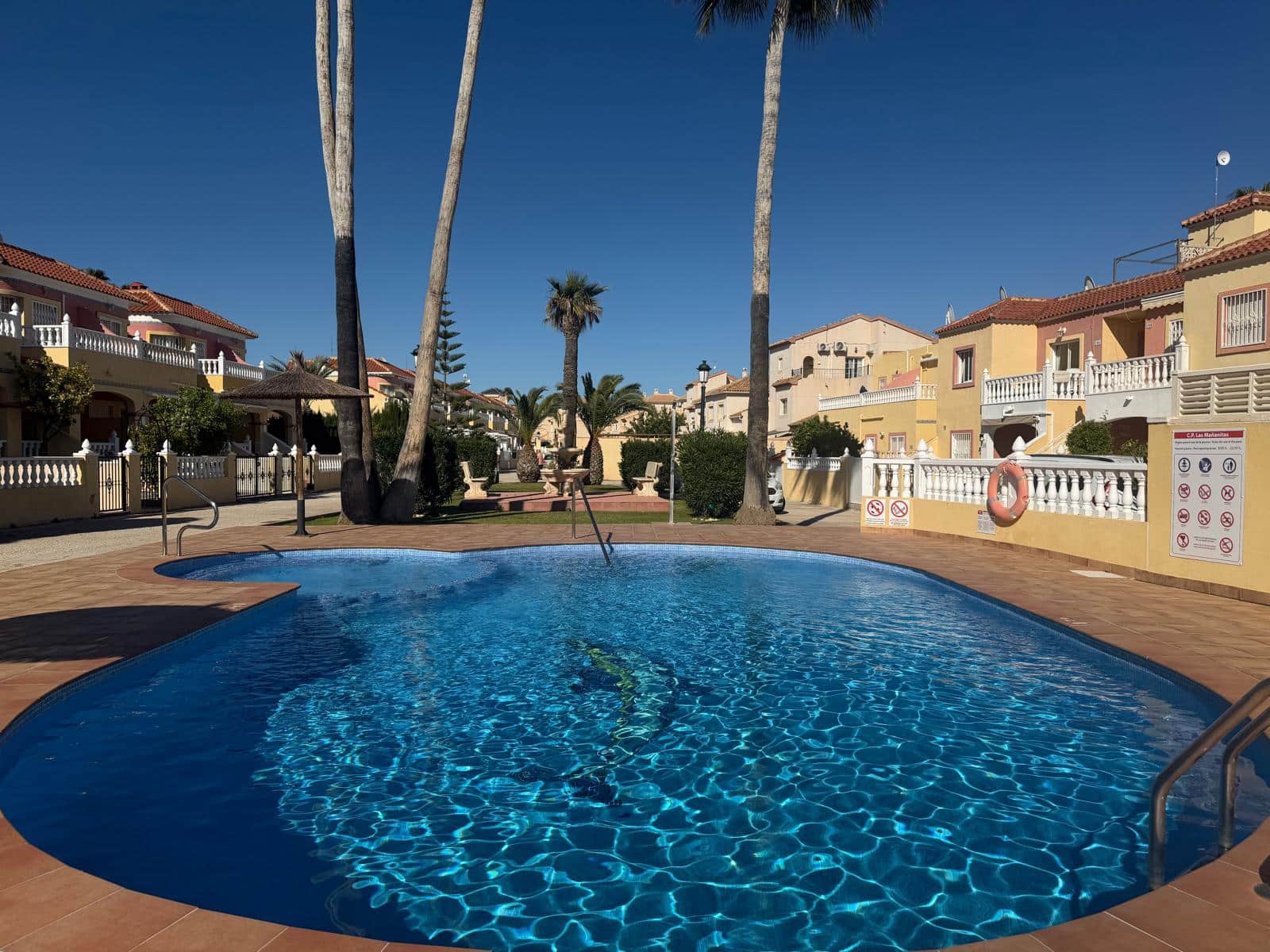 2 bedroom Apartment for sale in La Zenia with pool - € 159,000 (Ref: 9726950)