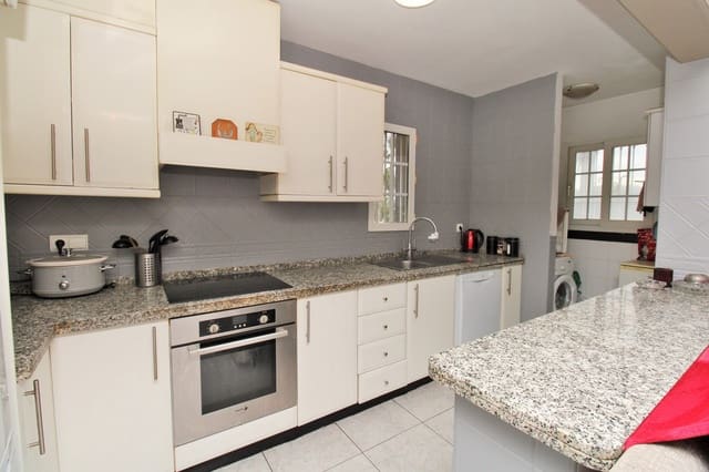 4 slaapkamer Huis te koop in Villamartin, Orihuela met zwembad - € 295.000 (Ref: 9726953)