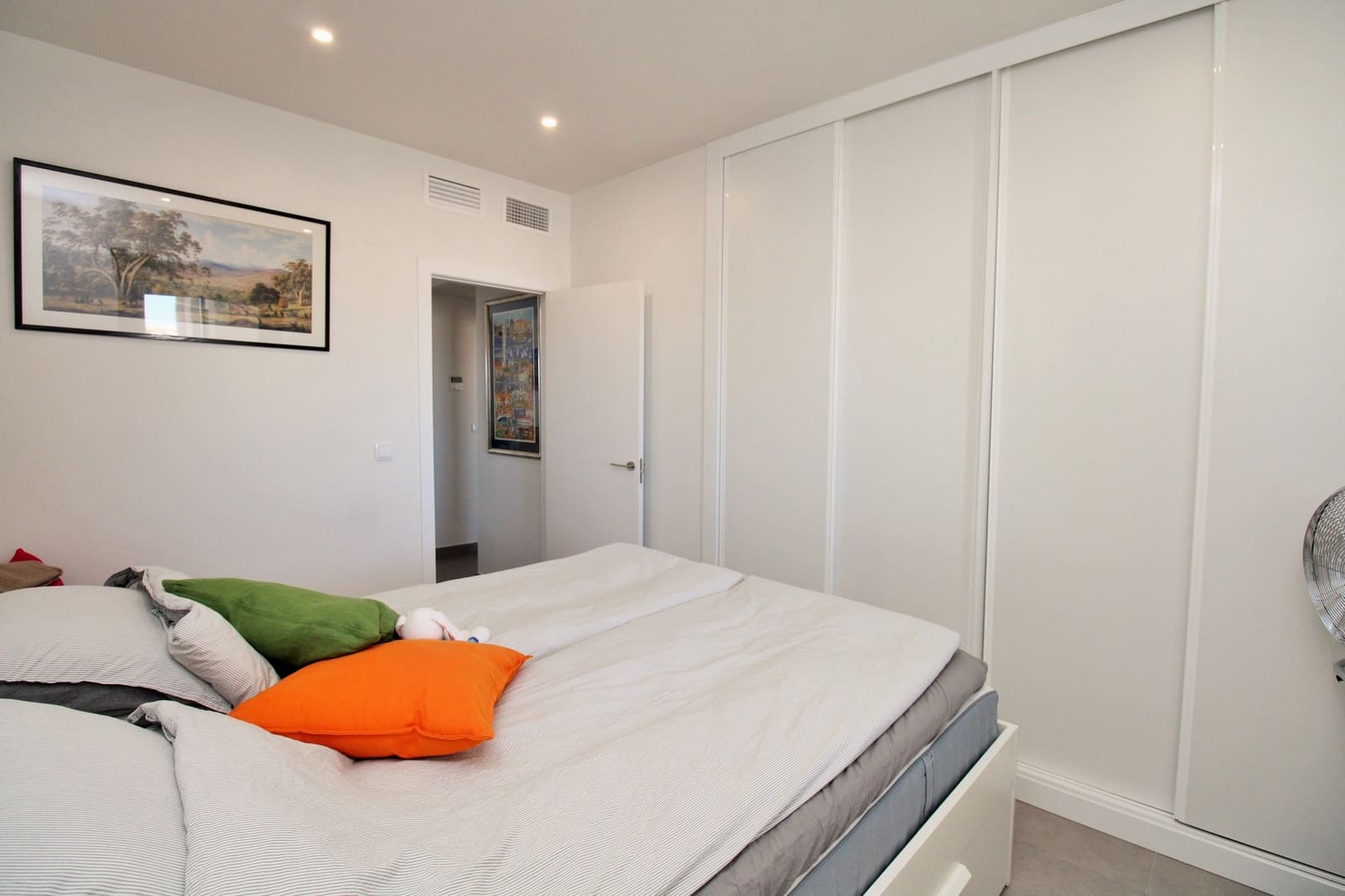 2 bedroom Apartment for sale in Villamartin with pool - € 299,000 (Ref: 9726956)